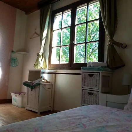 Maison Gite 100M2 Tout Equipe, Jardin 3000M2 Pensionat *