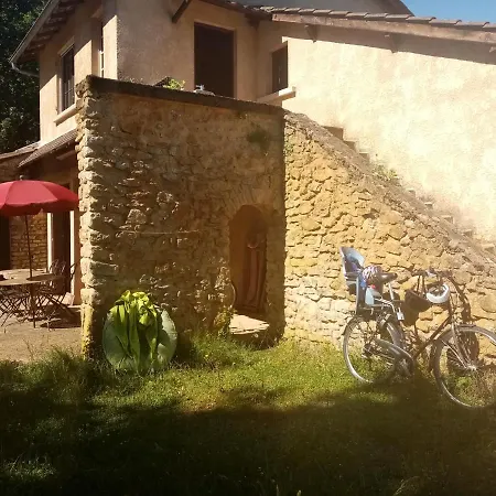 Maison Gite 100M2 Tout Equipe, Jardin 3000M2 * Falgueyret